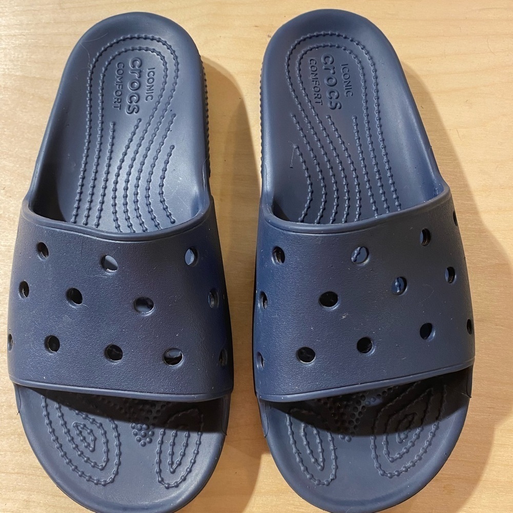 CROCS Slides M-7 F-9 (Box 4)